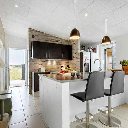 Dom wakacyjny Stunning In With Sauna Ebeltoft