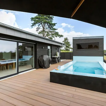 Dom wakacyjny Stunning In With Sauna